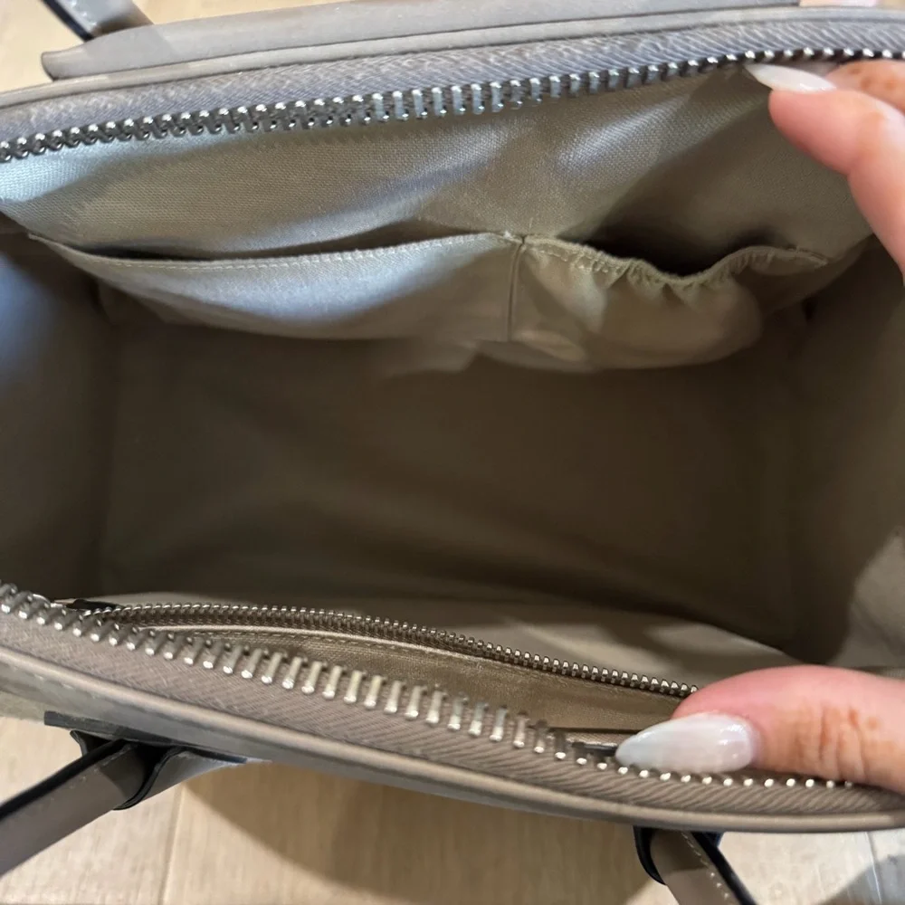 Givenchy Antigona Wool/Leather Bag - Picture 15 of 15